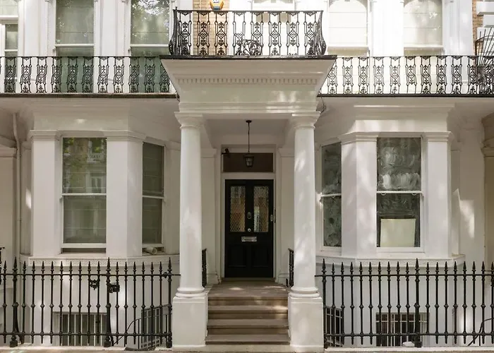 Beaufort Gardens Apartment In Knightsbridge